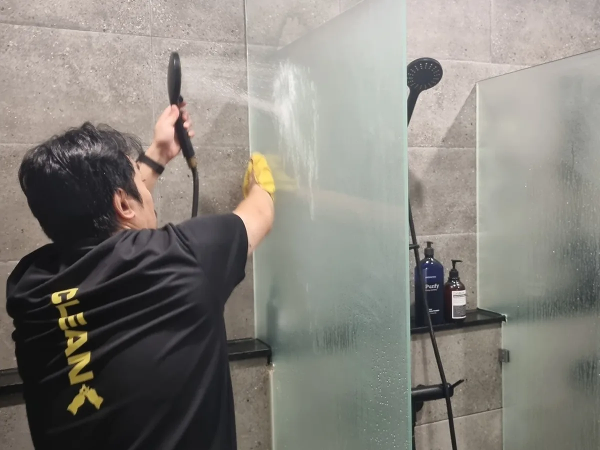 하남시 선동 건물 세면대·파우더룸 바닥 위생청소 사례 - 행진크린