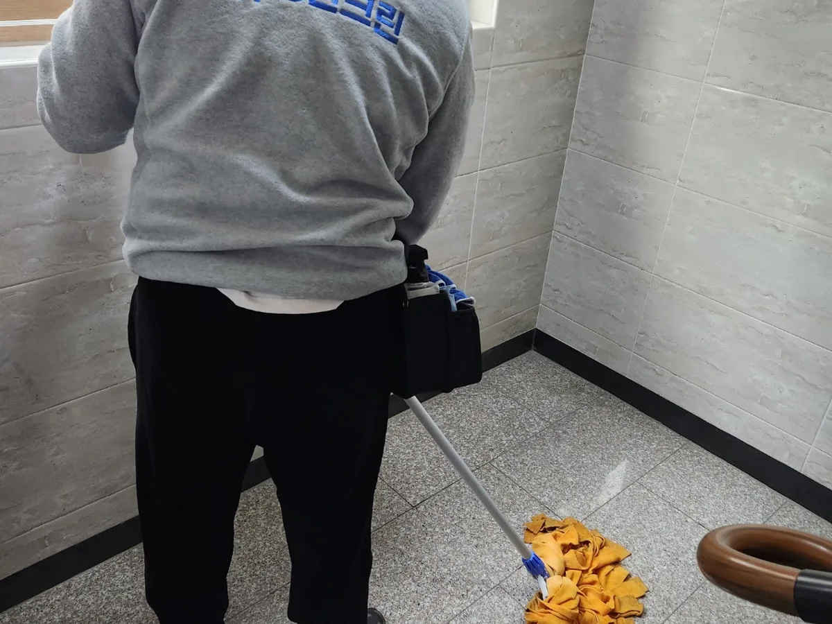 광주시 경안동 건물 복도·대기 동선 야간 위생청소 사례 - 행진크린